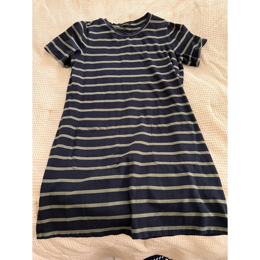 Banana Republic Navy and Olive Striped Short Sleeve Shift Dress - Picture 2 of 3